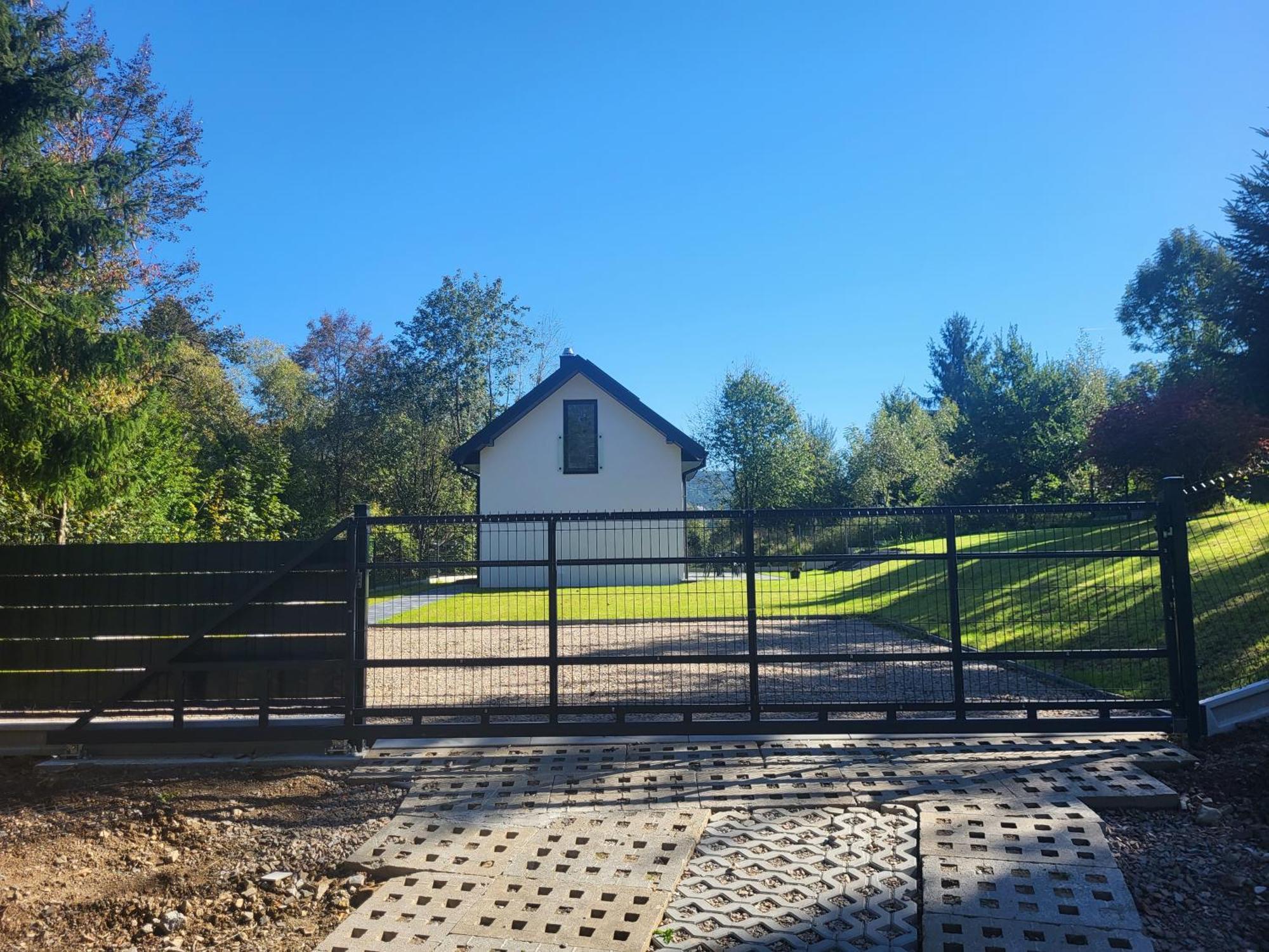 Domek Caloroczny Stroza  Exteriör bild